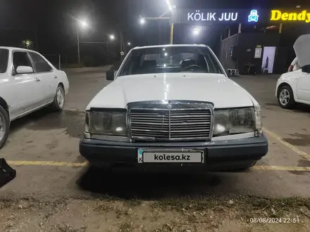 Mercedes-Benz E 230 1986 года за 550 000 тг. в Талгар – фото 4