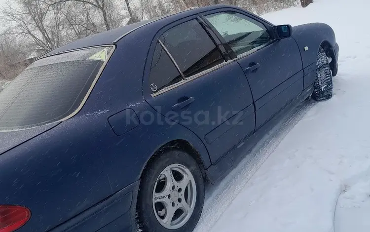 Mercedes-Benz E 200 1997 года за 2 300 000 тг. в Караганда