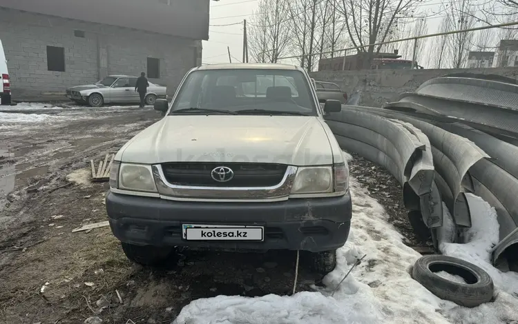 Toyota Hilux 2005 года за 2 800 000 тг. в Алматы