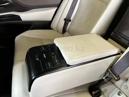 Lexus ES 250 2019 годаүшін21 000 000 тг. в Алматы – фото 14