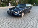 Mercedes-Benz E 200 2001 годаүшін2 400 000 тг. в Усть-Каменогорск