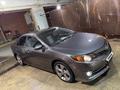 Toyota Camry 2014 года за 7 700 000 тг. в Актобе – фото 5