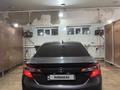 Toyota Camry 2014 года за 7 700 000 тг. в Актобе – фото 7