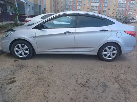 Hyundai Accent 2013 года за 5 000 000 тг. в Актобе – фото 3