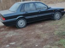 Mitsubishi Galant, 1990