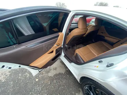 Lexus ES 250 2019 года за 13 014 400 тг. в Алматы – фото 11