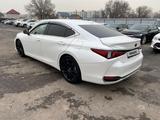 Lexus ES 250 2019 года за 13 014 400 тг. в Алматы – фото 4