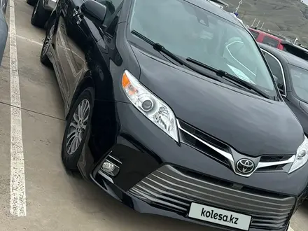 Toyota Sienna 2018 года за 12 500 000 тг. в Кызылорда