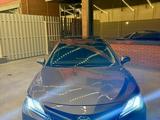 Toyota Camry 2021 года за 14 500 000 тг. в Атырау