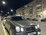 Mercedes-Benz E 230 1996 года за 3 800 000 тг. в Петропавловск