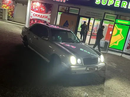 Mercedes-Benz E 430 1998 года за 3 700 000 тг. в Атырау