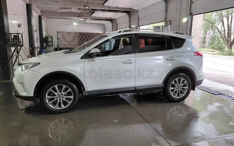 Toyota RAV4 2018 годаүшін16 000 000 тг. в Алматы