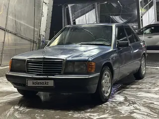 Mercedes-Benz 190