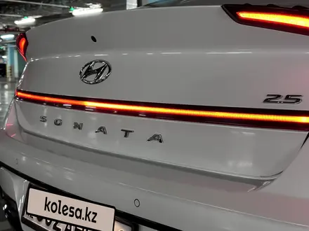 Hyundai Sonata 2020 года за 14 000 000 тг. в Алматы – фото 13