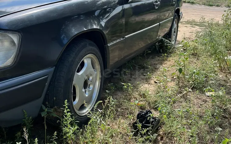 Mercedes-Benz E 200 1991 годаүшін1 300 000 тг. в Павлодар