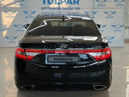 Hyundai Grandeur 2014 года за 9 800 000 тг. в Алматы – фото 4