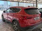 Hyundai Santa Fe 2021 года за 12 460 000 тг. в Астана – фото 3