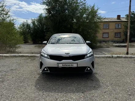 Kia Rio 2021 года за 8 300 000 тг. в Талдыкорган – фото 3