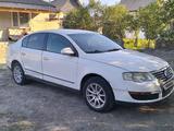 Volkswagen Passat 2007 года за 1 950 000 тг. в Талдыкорган – фото 2