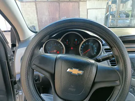 Chevrolet Cruze 2013 года за 2 500 000 тг. в Алматы – фото 17