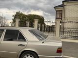 Mercedes-Benz E 220 1993 года за 1 000 000 тг. в Кокшетау – фото 2