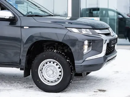 Mitsubishi L200 DC Invite+ 2022 годаүшін15 500 000 тг. в Астана – фото 9