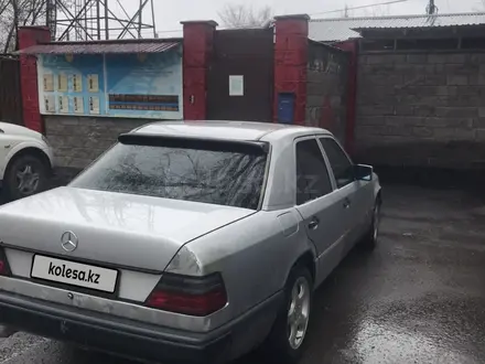 Mercedes-Benz E 230 1992 года за 1 000 000 тг. в Талгар – фото 3