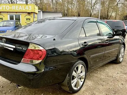 Toyota Camry 2005 года за 2 830 000 тг. в Актобе – фото 2