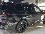 BMW X7 XDrive 40i 2024 годаүшін82 000 000 тг. в Костанай – фото 3