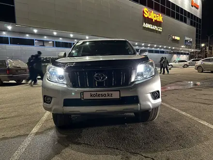 Toyota Land Cruiser Prado 2009 года за 13 700 000 тг. в Жезказган