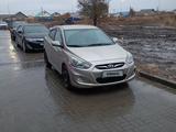 Hyundai Solaris 2011 года за 2 800 000 тг. в Уральск – фото 2