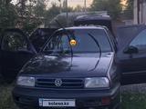 Volkswagen Vento 1998 года за 1 000 000 тг. в Шымкент – фото 4