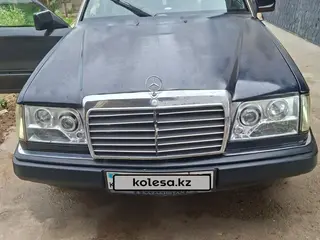Mercedes-Benz E-Class, 1992