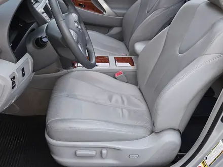 Toyota Camry 2010 года за 8 800 000 тг. в Алматы – фото 22