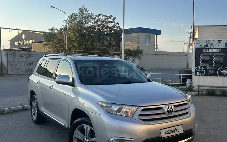 Toyota Highlander 2012 года за 9 700 000 тг. в Актау