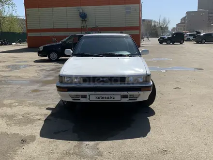 Toyota Corolla 1990 года за 1 400 000 тг. в Актобе – фото 2