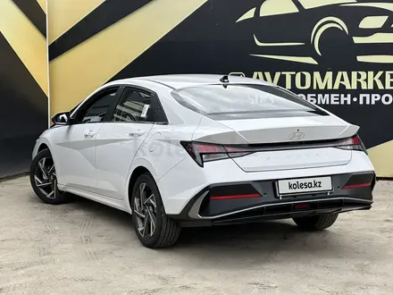 Hyundai Elantra 2023 года за 9 700 000 тг. в Атырау – фото 4