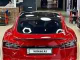 Tesla Model S 2022 года за 27 500 000 тг. в Алматы – фото 3