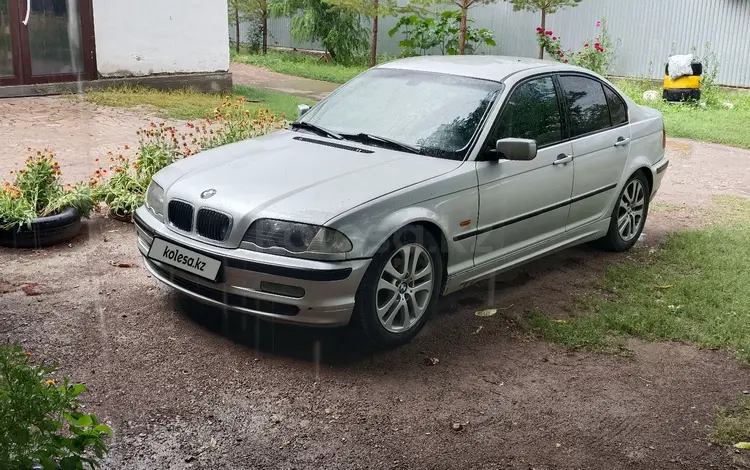 BMW 318 2000 года за 2 800 000 тг. в Алматы