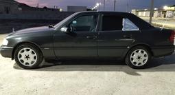 Mercedes-Benz C 180 1993 года за 1 200 000 тг. в Актау – фото 4