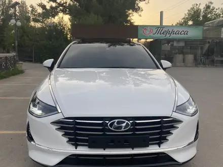 Hyundai Sonata 2020 года за 13 500 000 тг. в Алматы – фото 2