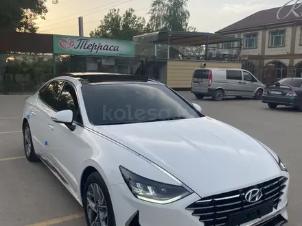 Hyundai Sonata 2020 года за 13 500 000 тг. в Алматы – фото 3