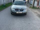 Volkswagen Passat 2002 года за 1 600 000 тг. в Алматы