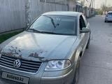 Volkswagen Passat 2002 года за 1 600 000 тг. в Алматы – фото 4