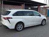 Toyota Sienna 2022 года за 29 000 000 тг. в Алматы – фото 2