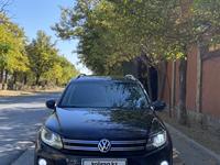 Volkswagen Tiguan 2015 года за 8 200 000 тг. в Шымкент