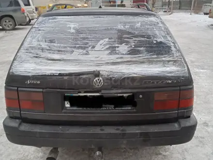 Volkswagen Passat 1993 года за 1 000 000 тг. в Семей – фото 2