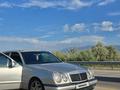 Mercedes-Benz E 320 1999 года за 2 100 000 тг. в Алматы
