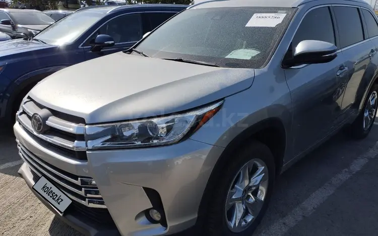 Toyota Highlander 2018 года за 19 800 000 тг. в Шымкент