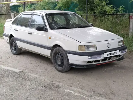 Volkswagen Passat 1991 года за 1 000 000 тг. в Актобе – фото 2